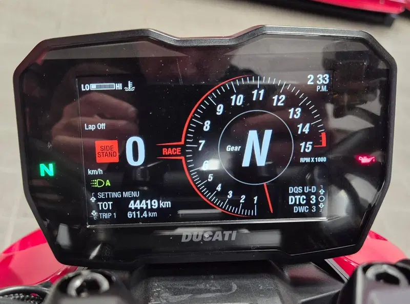 Ducati Streetfighter V4 1100 S (2020) (3)