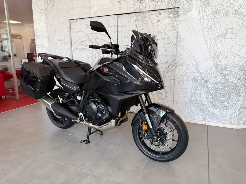 Honda NT 1100 (2025 - 26) (2)