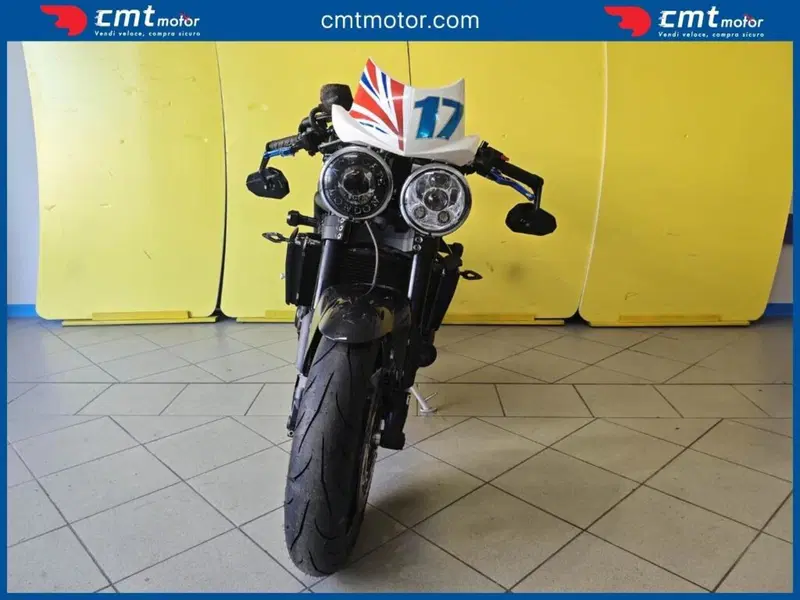 Triumph Speed Triple 1050 (2005 - 11) (2)
