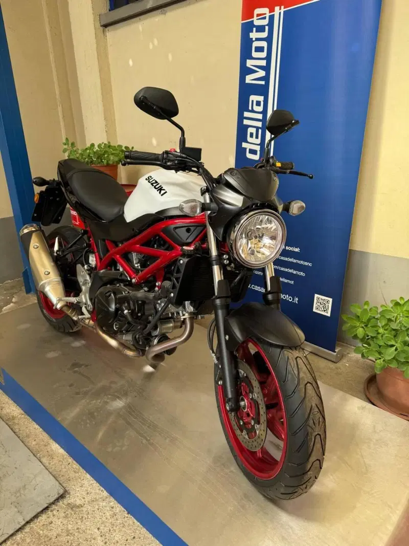 Suzuki SV650 (2021 - 24) (4)