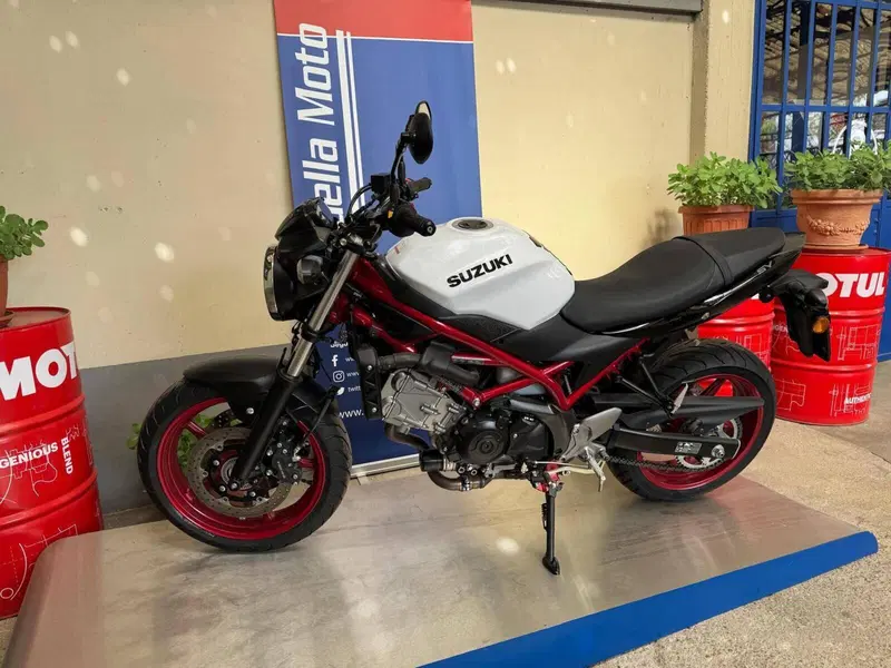 Suzuki SV650 (2021 - 24) (9)