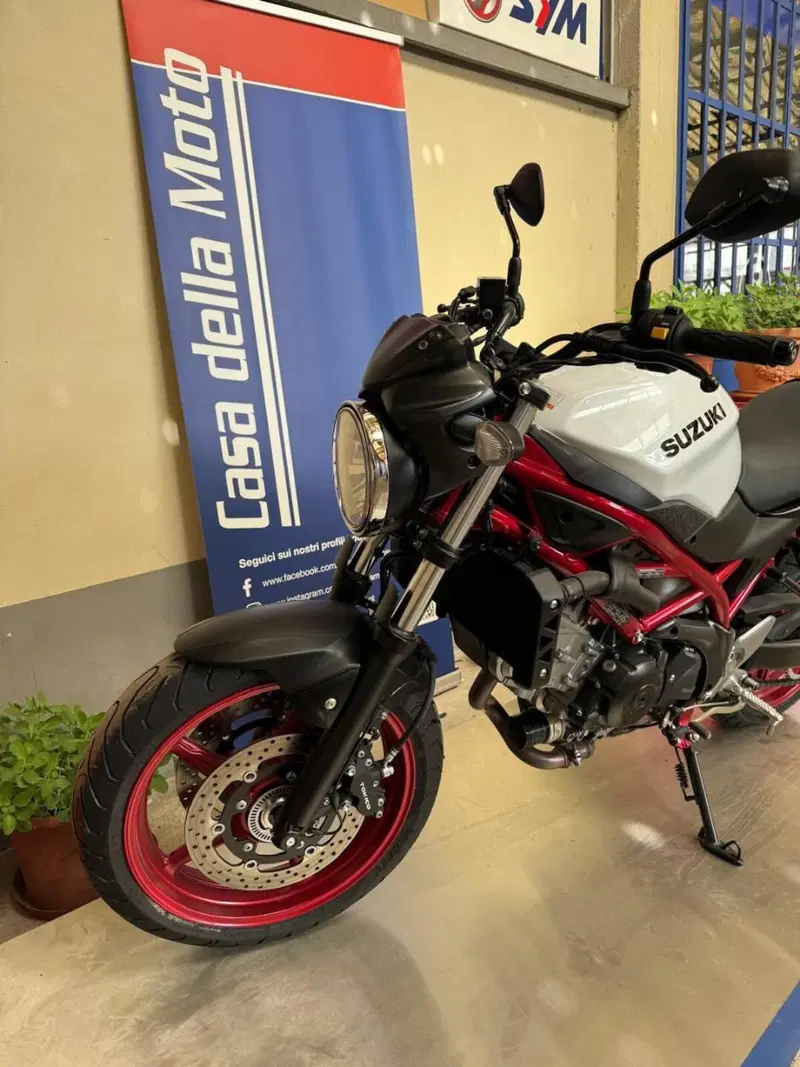 Suzuki SV650 (2021 - 24) (11)