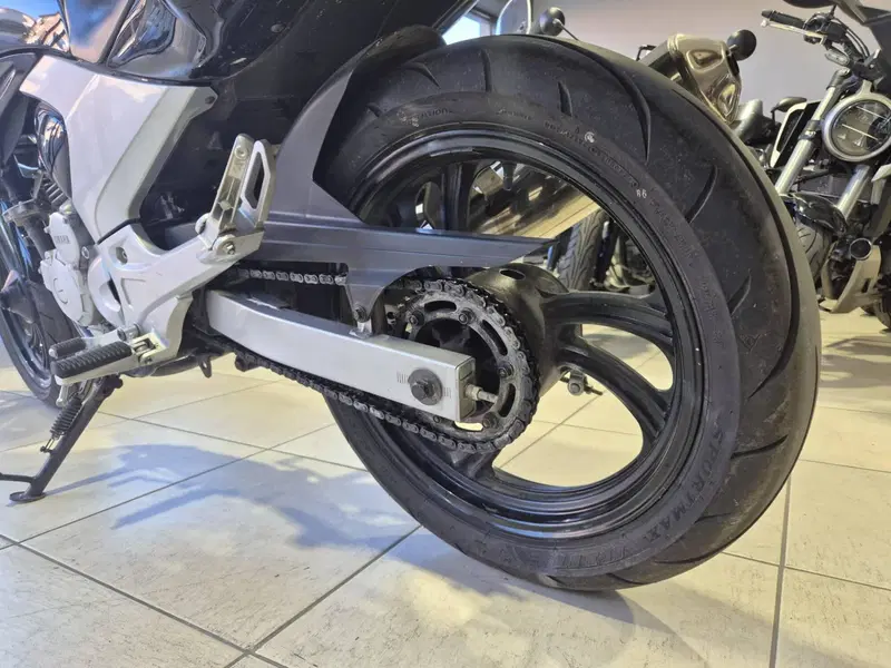 Yamaha YBR 250 (2006 - 13) (8)