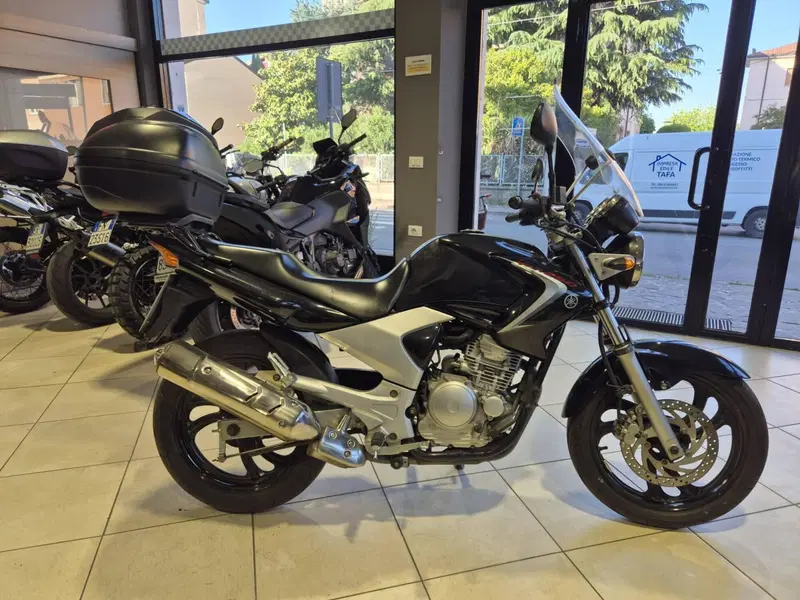 Yamaha YBR 250 (2006 - 13)