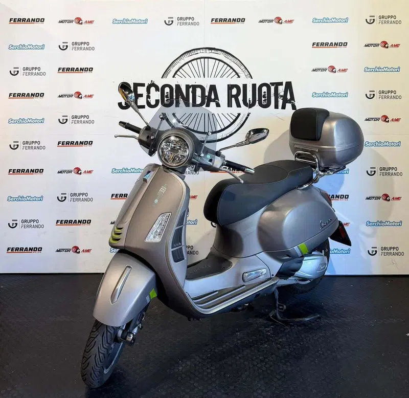 Vespa GTS 300 Supertech Hpe (2021 - 22) (3)