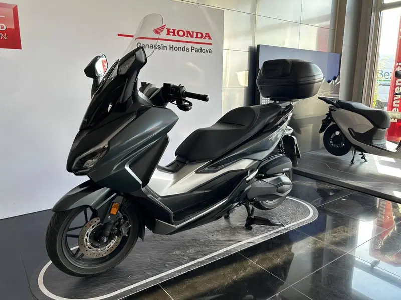 Honda Forza 350 (2022 - 24) (5)
