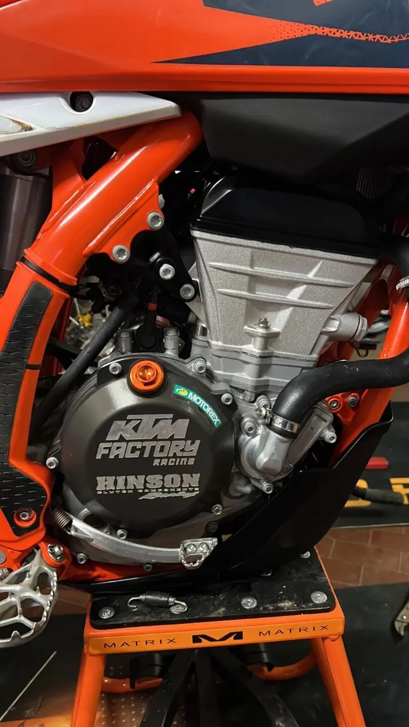 KTM 250 SX-F Adamo Edition (2025) (4)