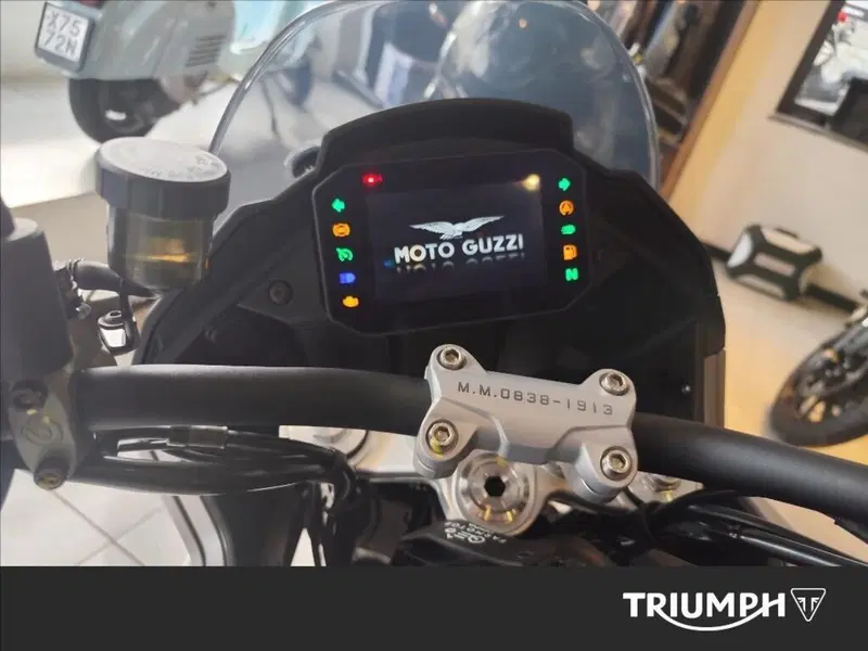 Moto Guzzi V100 Mandello Aviazione Navale (2023 - 24) (5)