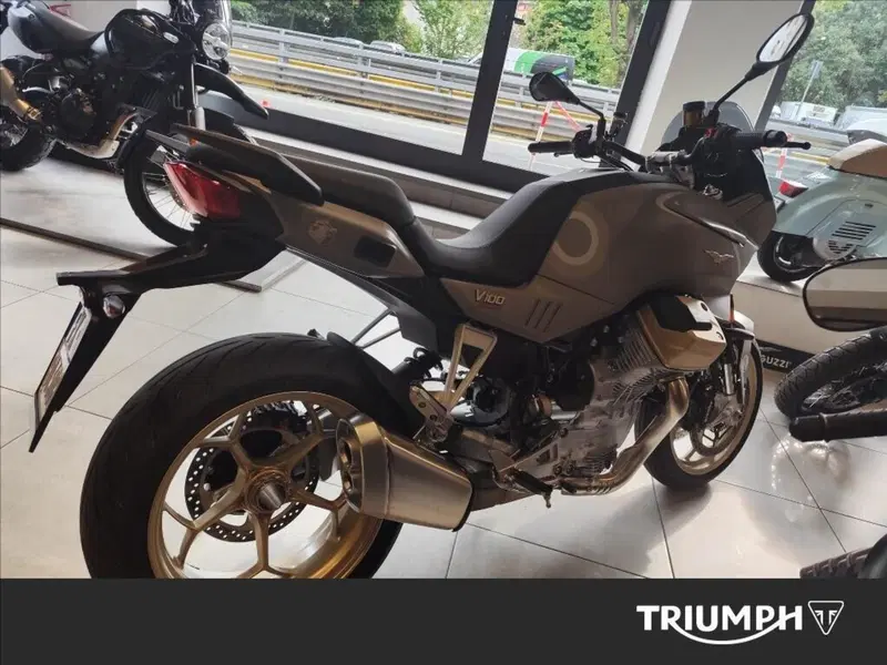 Moto Guzzi V100 Mandello Aviazione Navale (2023 - 24) (3)