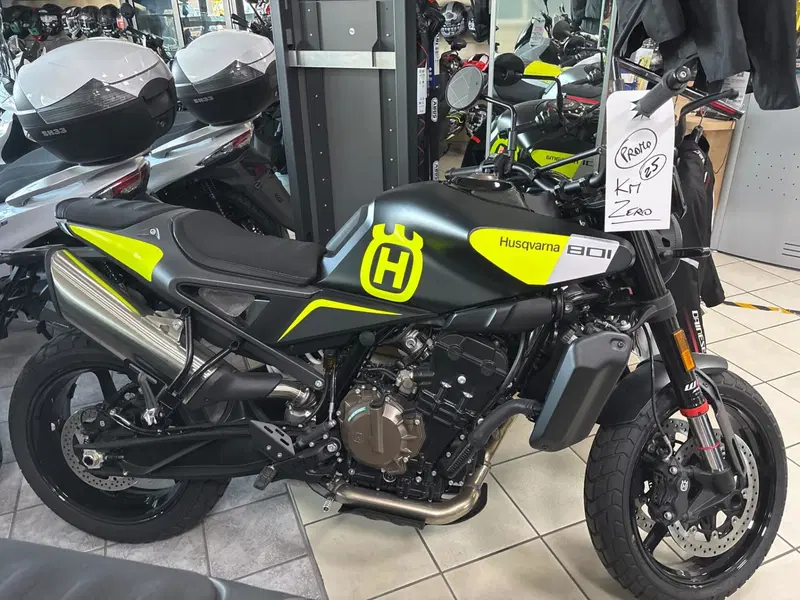 Husqvarna Svartpilen 801 (2024 - 26)