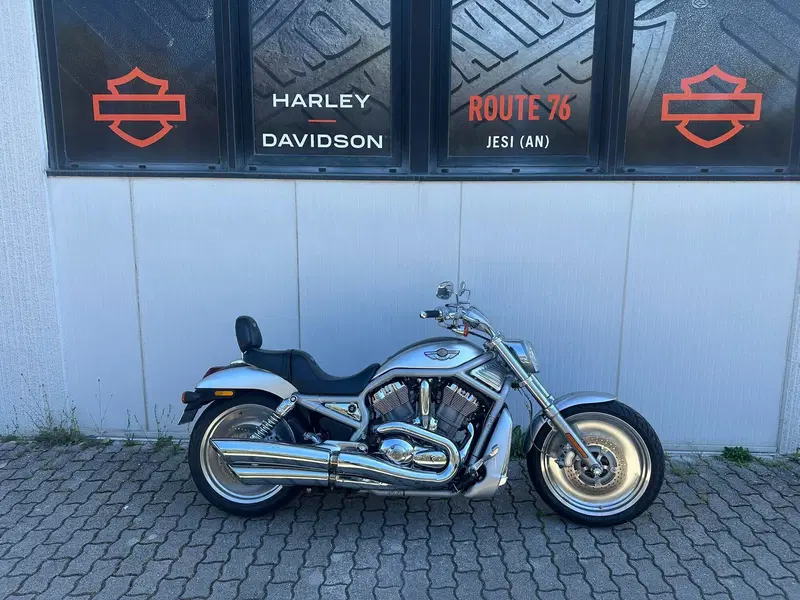 Harley-Davidson 1130 V-Rod (2002 - 05) - VRSCA