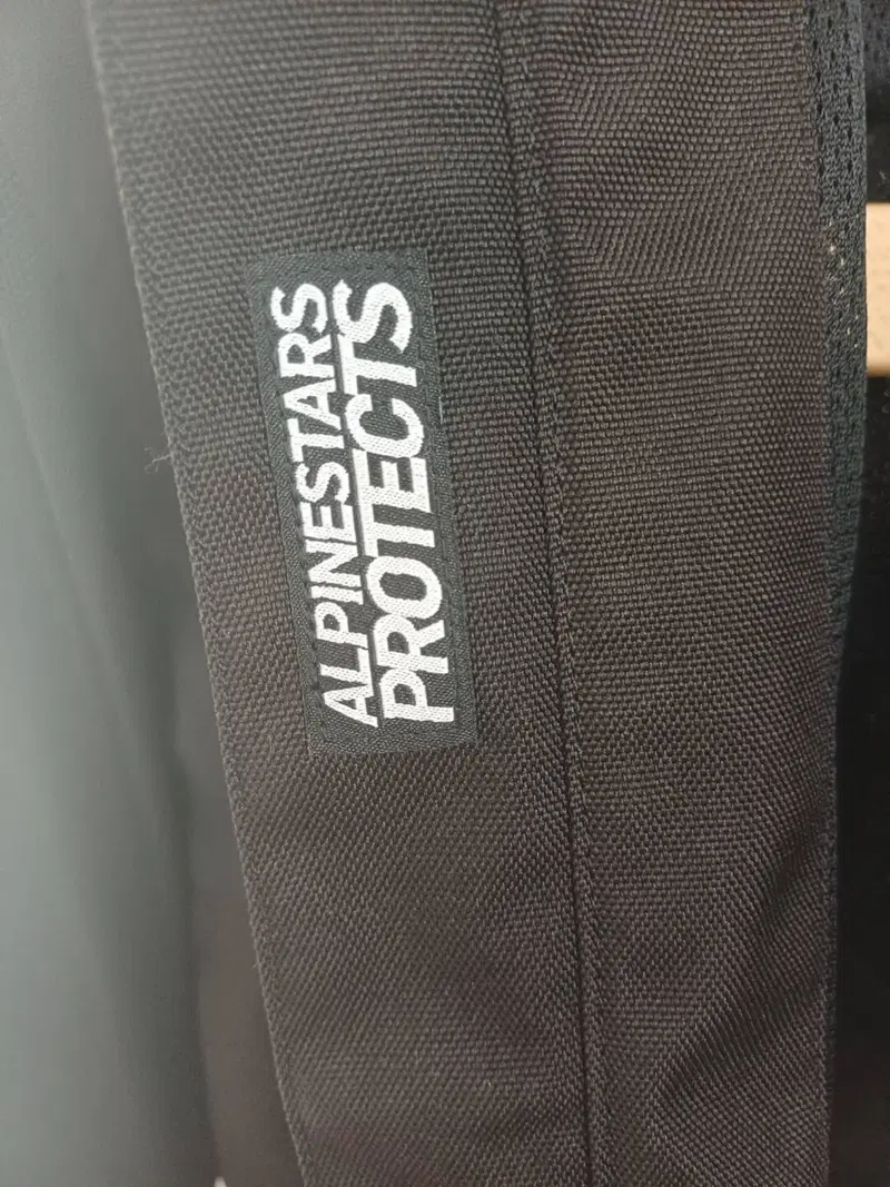 Giubbotto Alpinestars_Honda (7)