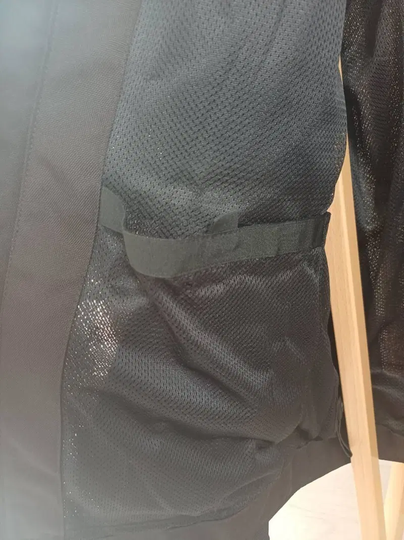 Giubbotto Alpinestars_Honda (9)