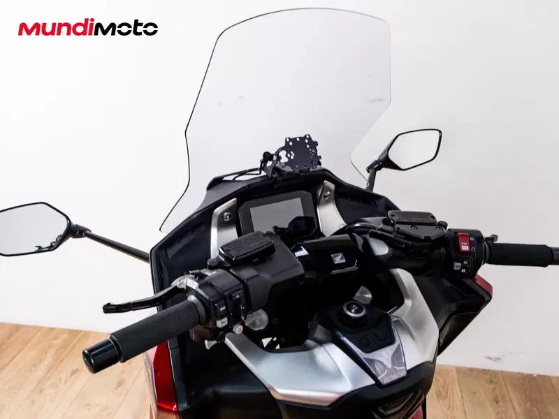 Honda Forza 750 DCT (2021 - 24) (11)