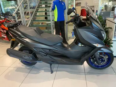 Suzuki Burgman 400 (2022 - 24) usata
