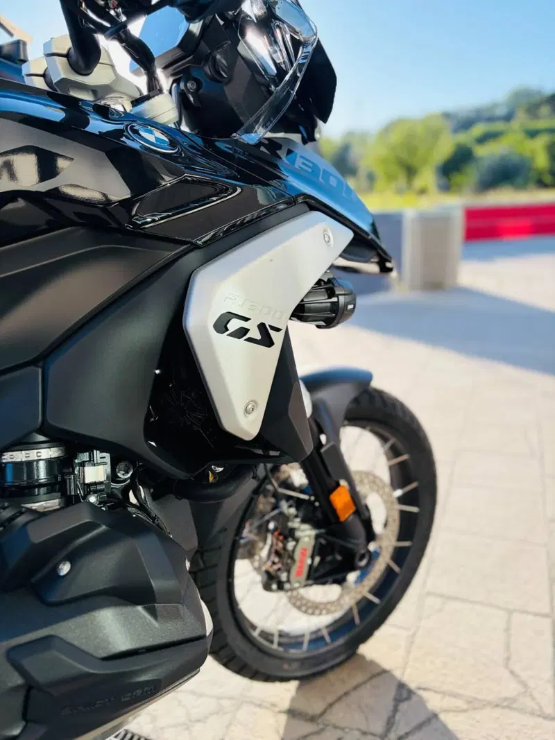 Bmw R 1300 GS Triple Black (2023 - 26) (4)