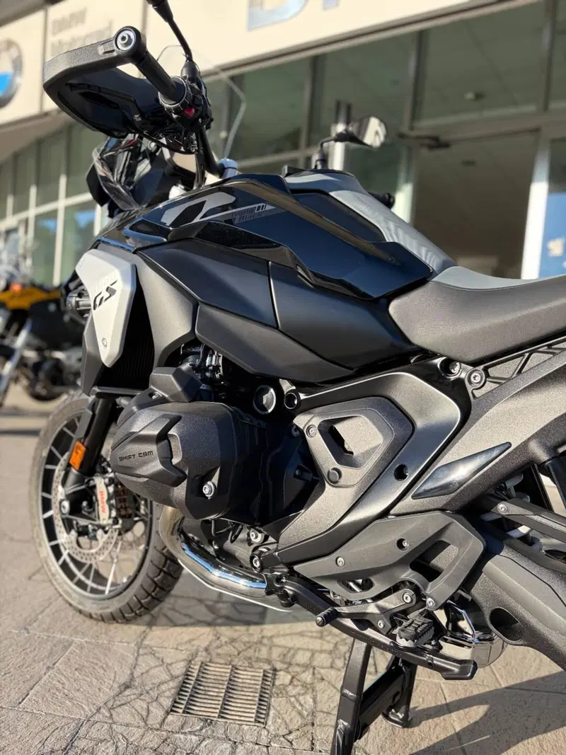 Bmw R 1300 GS Triple Black (2023 - 26) (5)