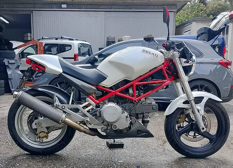Ducati Monster 600 (1994 - 02) (2)
