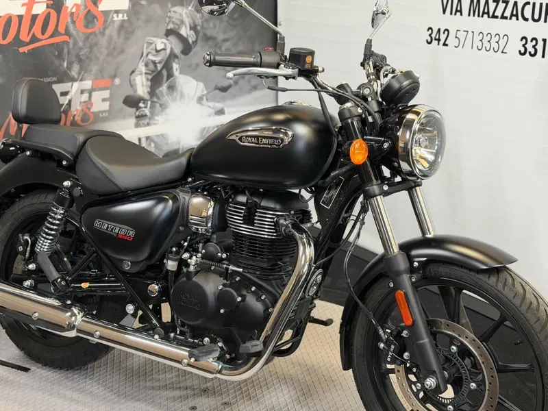 Royal Enfield Meteor 350 (2021 - 26) (2)