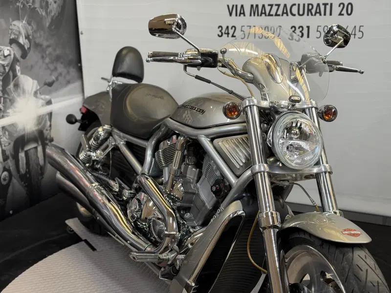 Harley-Davidson 1130 V-Rod (2007) - VRSCAW (6)