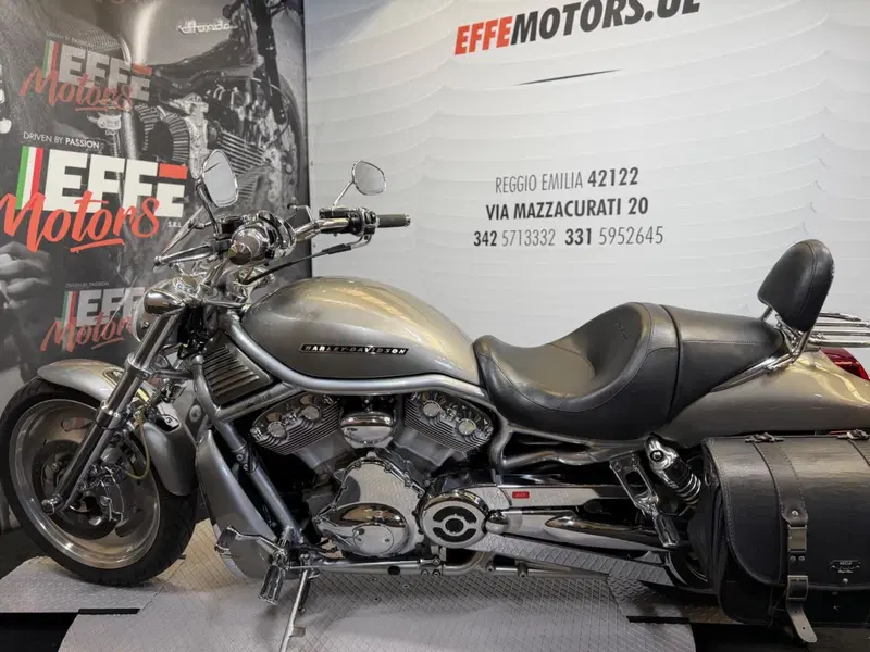 Harley-Davidson 1130 V-Rod (2007) - VRSCAW (8)