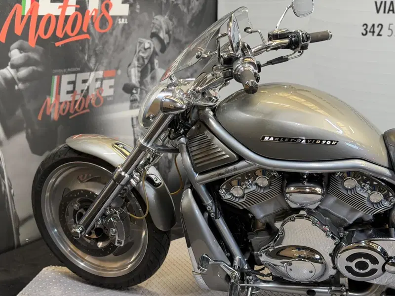 Harley-Davidson 1130 V-Rod (2007) - VRSCAW (9)