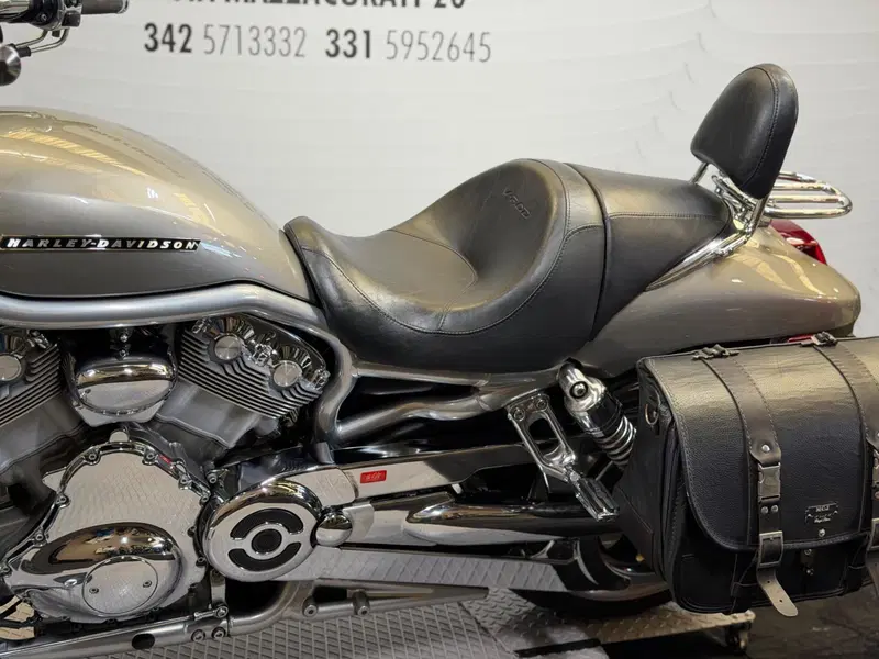 Harley-Davidson 1130 V-Rod (2007) - VRSCAW (10)