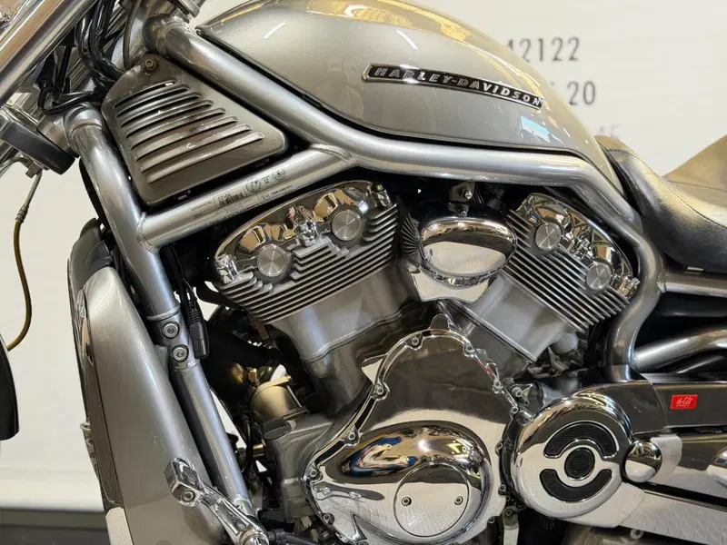 Harley-Davidson 1130 V-Rod (2007) - VRSCAW (11)