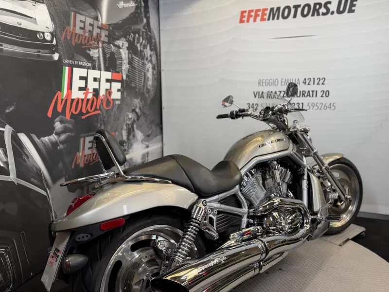 Harley-Davidson 1130 V-Rod (2007) - VRSCAW (14)