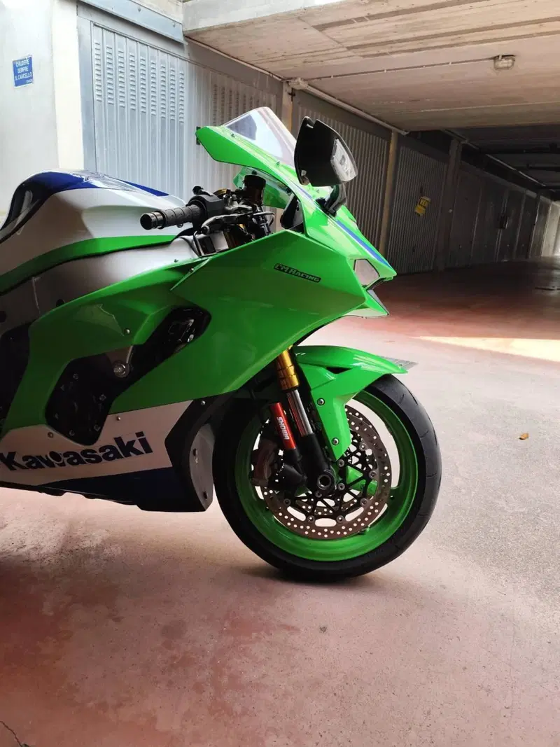 Kawasaki Ninja 1000 ZX-10R 40th Anniversary Edition (2024) (6)
