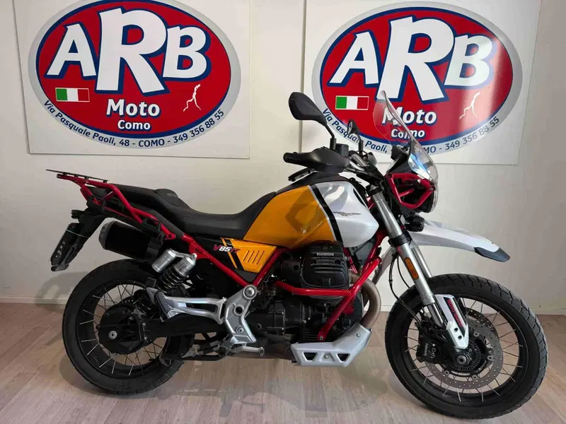 Moto Guzzi V85 TT Evocative Graphics (2021 - 23)