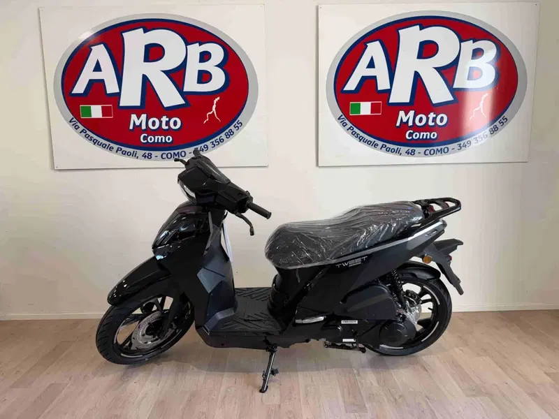 Peugeot Tweet 125 FL Active (2025 - 26) (9)