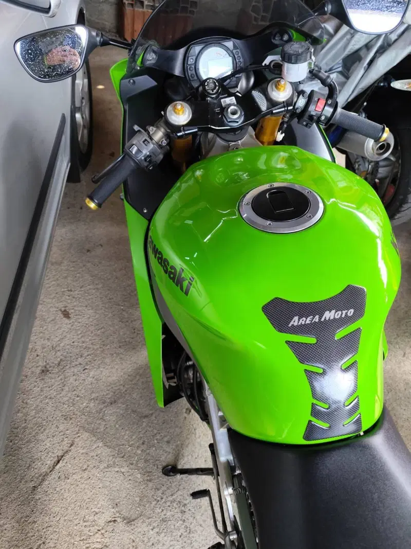 Kawasaki Ninja 636 ZX-6R (2003 - 04) (3)