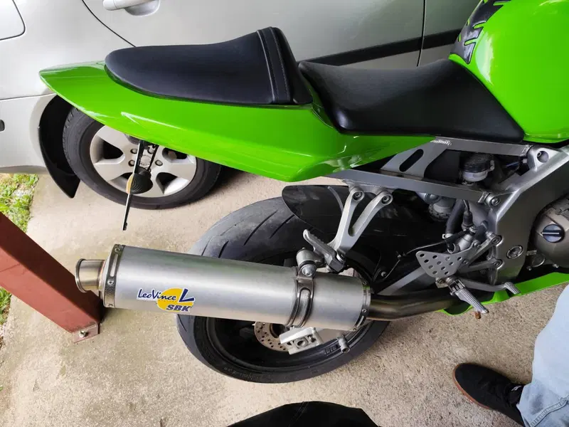 Kawasaki Ninja 636 ZX-6R (2003 - 04) (5)