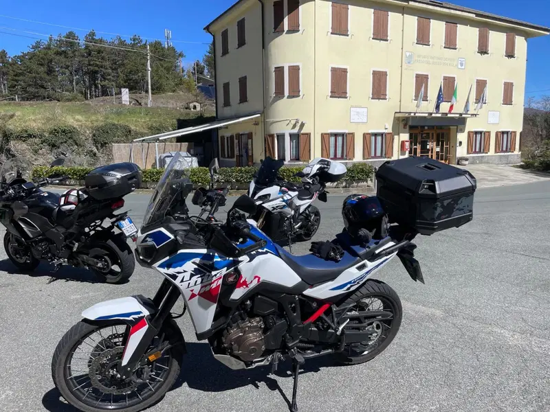 Honda Africa Twin CRF 1100L ES DCT (2024 - 26) (2)