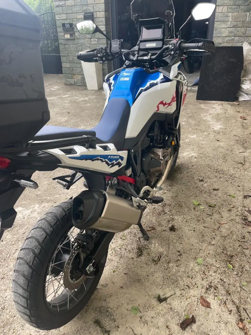 Honda Africa Twin CRF 1100L ES DCT (2024 - 26) (6)
