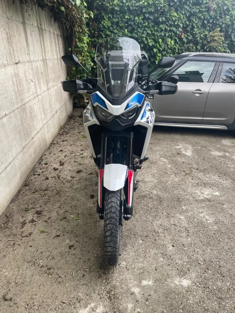 Honda Africa Twin CRF 1100L ES DCT (2024 - 26) (7)