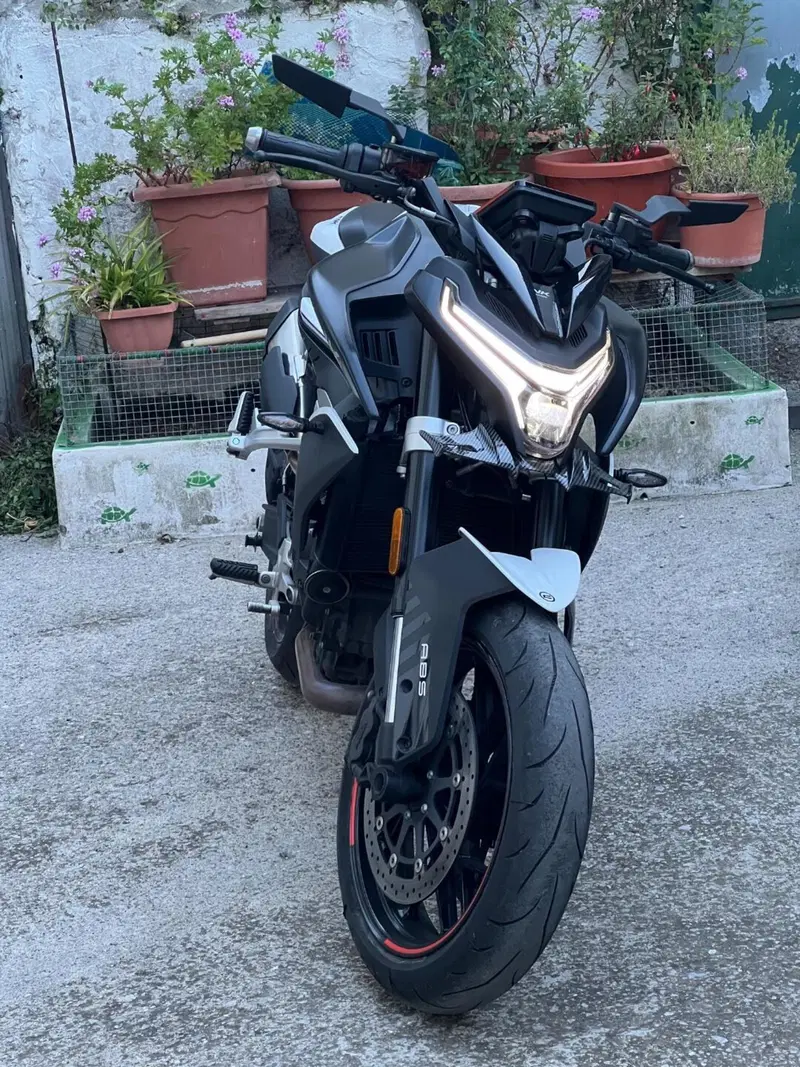 CFMOTO 800NK Advanced (2023 - 26)