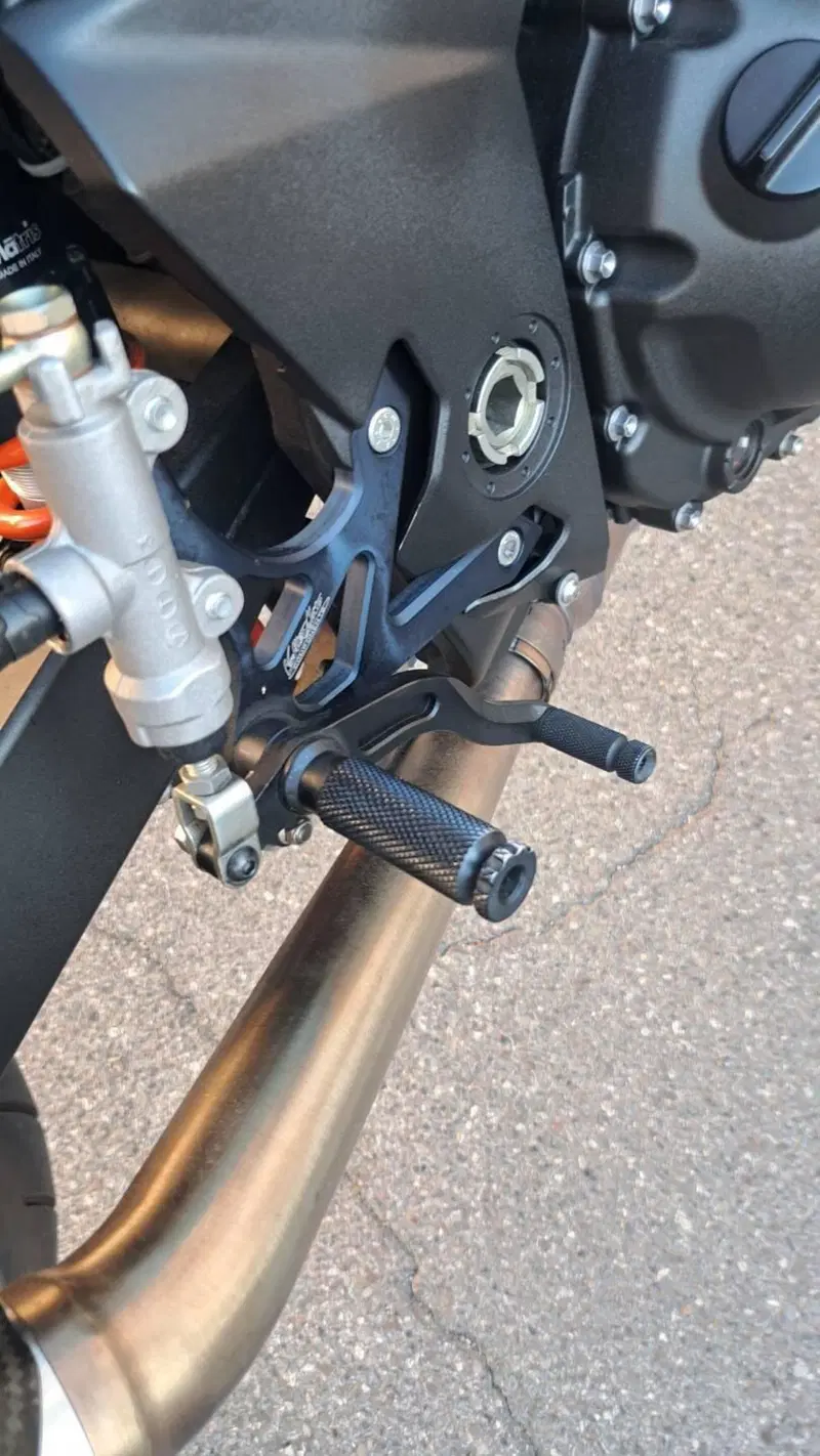 Kawasaki Z 750 (2007 - 14) (8)