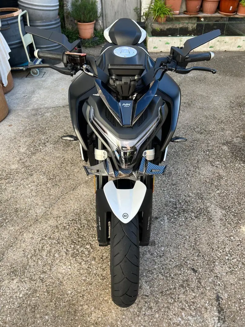 CFMOTO 800NK Advanced (2023 - 26) (6)