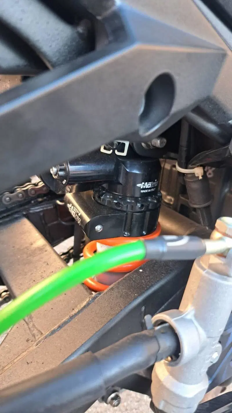 Kawasaki Z 750 (2007 - 14) (10)