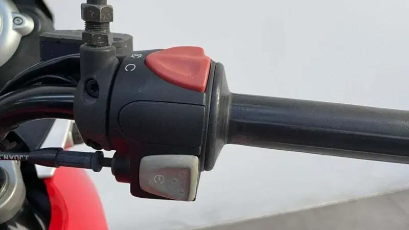 Bmw F 650 GS (2000 - 03) (15)