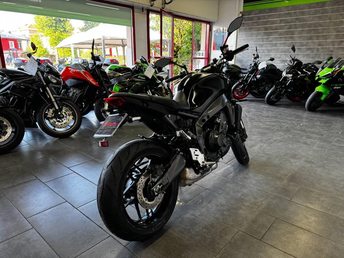 Yamaha MT-09 (2021 - 23) (5)