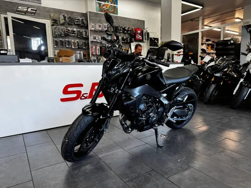Yamaha MT-09 (2021 - 23) (2)