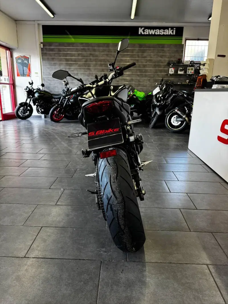 Yamaha MT-09 (2021 - 23) (4)