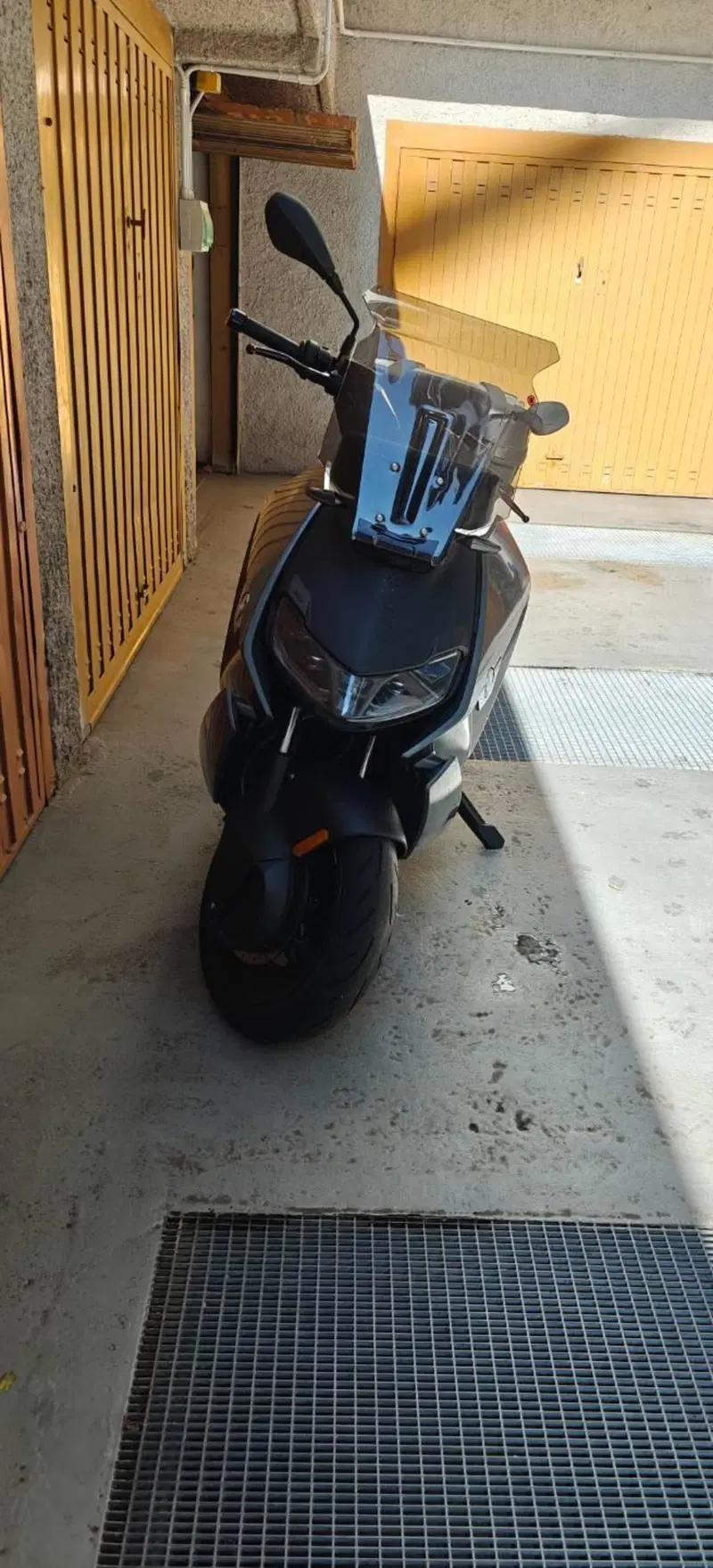 Bmw CE 04 (2021 - 25) (2)