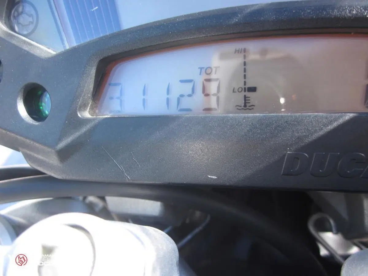 Ducati Monster 696 (2008 - 13) (6)