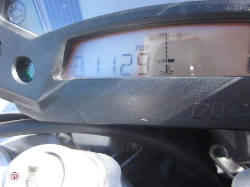 Ducati Monster 696 (2008 - 13) (6)