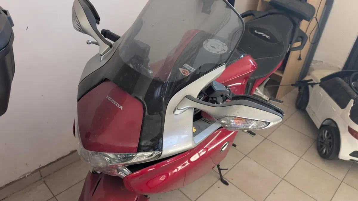 Honda VFR 1200 F ABS (2009 - 16) (2)
