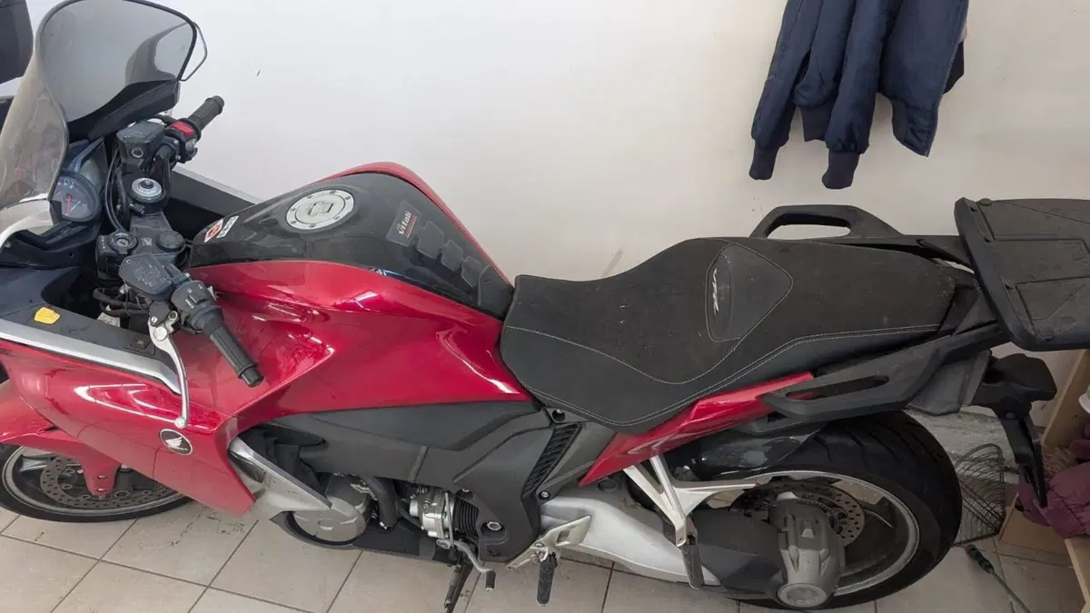 Honda VFR 1200 F ABS (2009 - 16) (4)